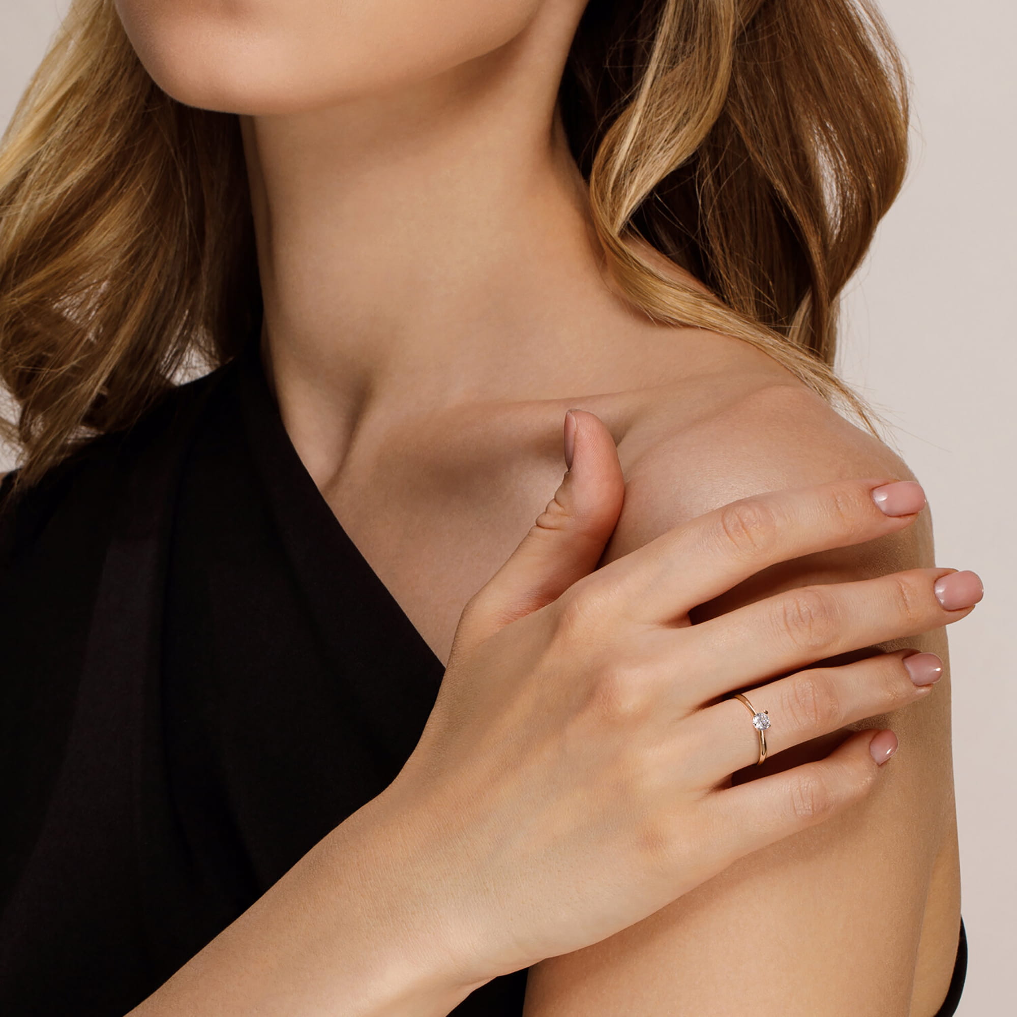 Кольцо из золота 585 пробы с фианитом SOKOLOV 19104 Золото 585 пр.