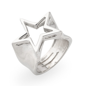 Кольцо из серебра 925 пробы IZUMRUD 01-60-0015