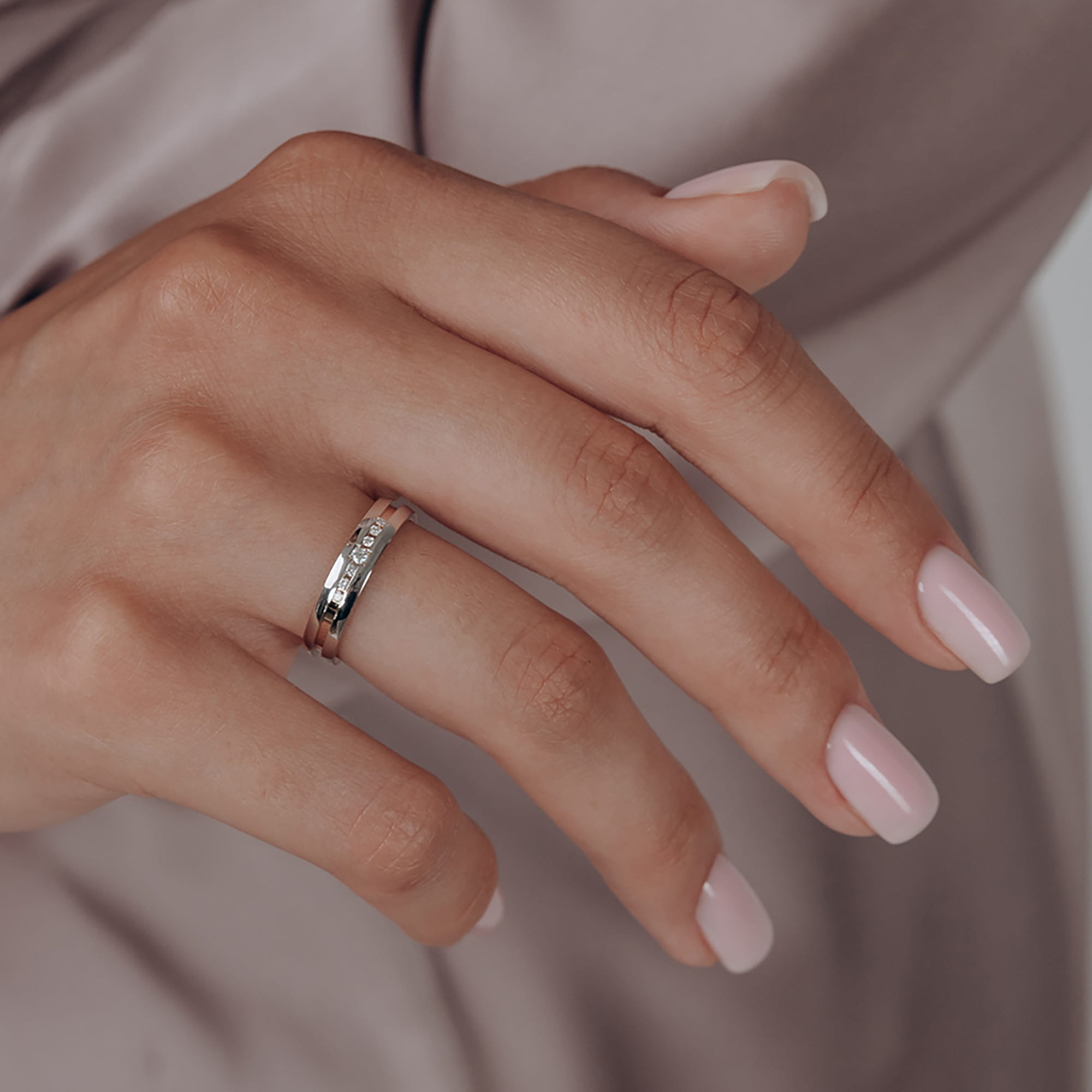 Кольцо из золота 585 пробы с бриллиантом GRAF КОЛЬЦОВ Н-ЕК-1-7бр/бк Золото 585 пр.